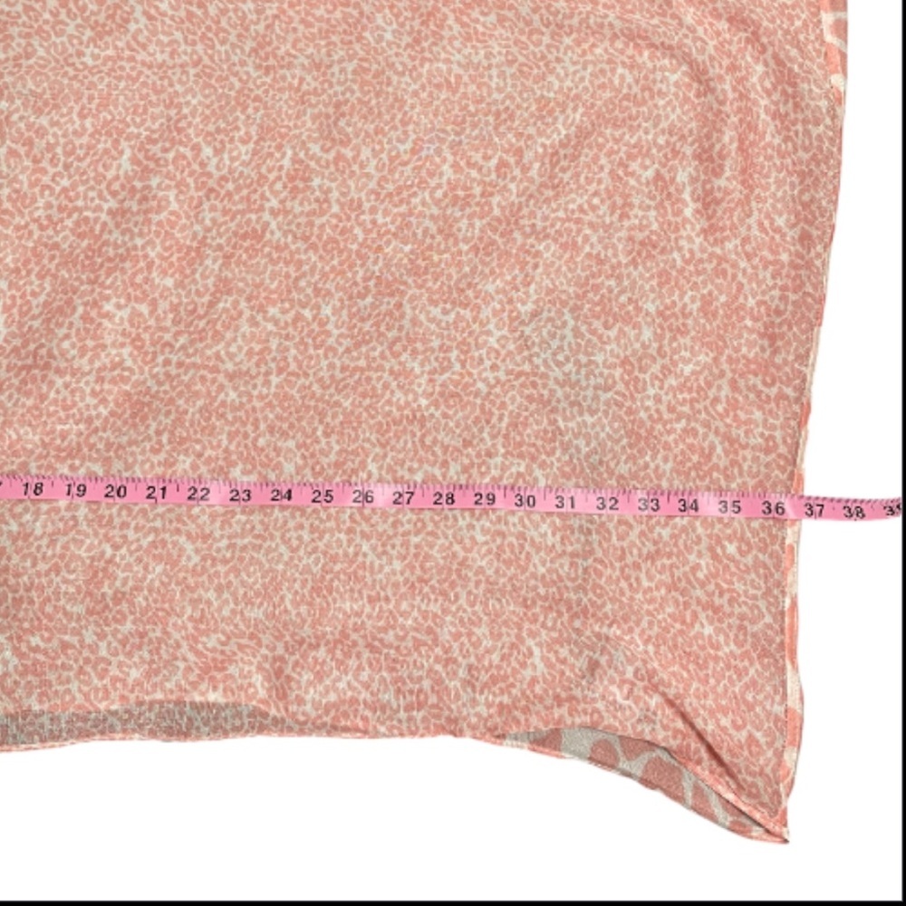 Jennifer Lopez Pink Animal Print Scarf - Picture 7 of 8